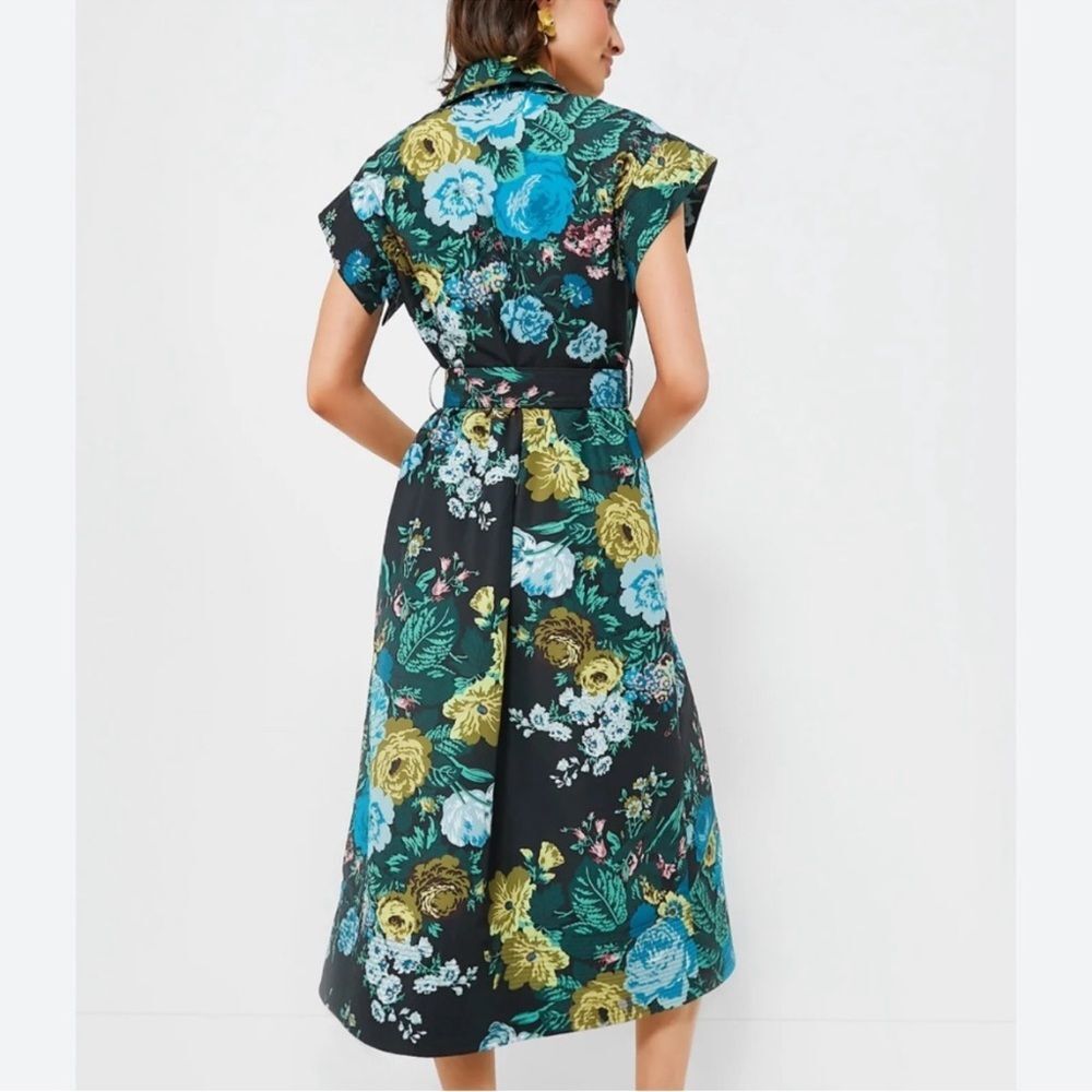 TUCKERNUCK Black Verdant Floral Short Sleeve Dress
X21 - Picture 3 of 11